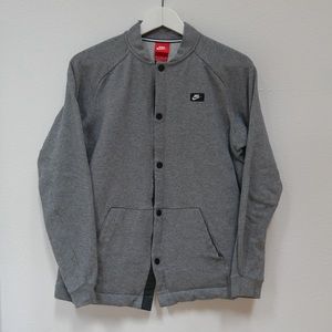 Nike women’s gray jacket, snap up, Medium